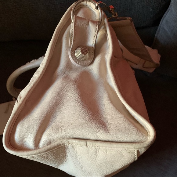 🌸🌸🌸SOLD 🌺🌺🌺Balenciaga large bag 💼. - Picture 10 of 13